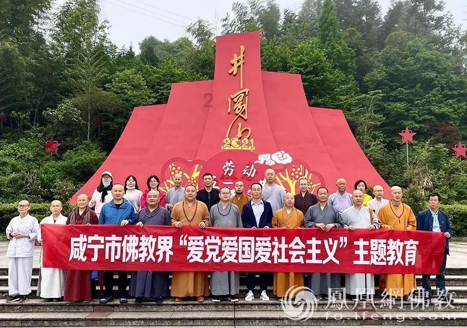 史上唯一同性恋女王,给婢女写300封情书,遭拒后主动嫁帅气表哥